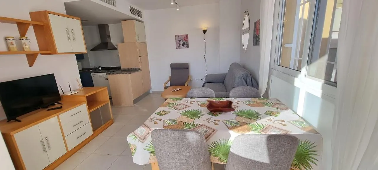 Laguna Beach 2-Bedroom Apartment With Sun Terrace, Sea Views, Wifi Vera 0*,