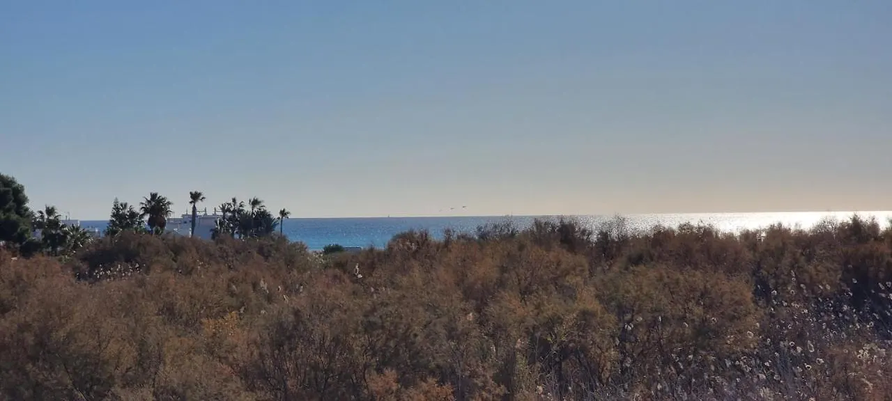 Laguna Beach 2-Bedroom Apartment With Sun Terrace, Sea Views, Wifi Vera