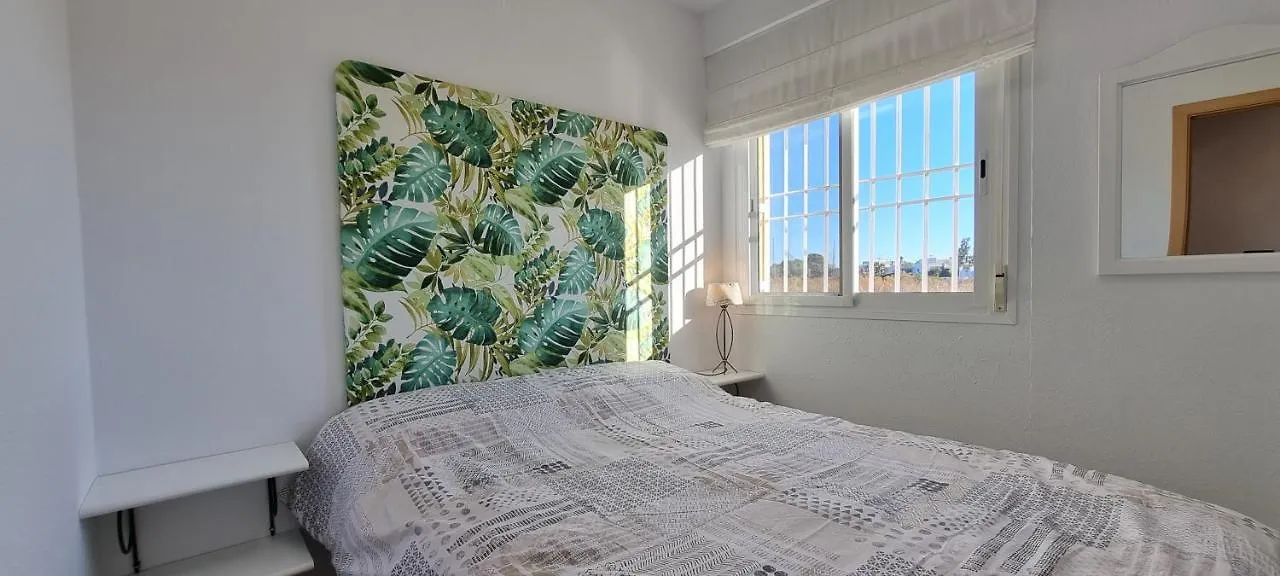 Laguna Beach 2-Bedroom Apartment With Sun Terrace, Sea Views, Wifi Vera