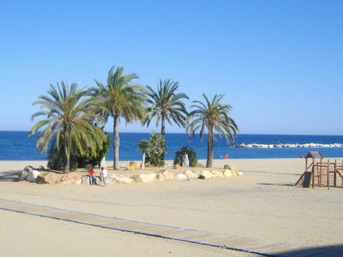Laguna Beach 2-Bedroom Apartment With Sun Terrace, Sea Views, Wifi Vera 0*,  Spain