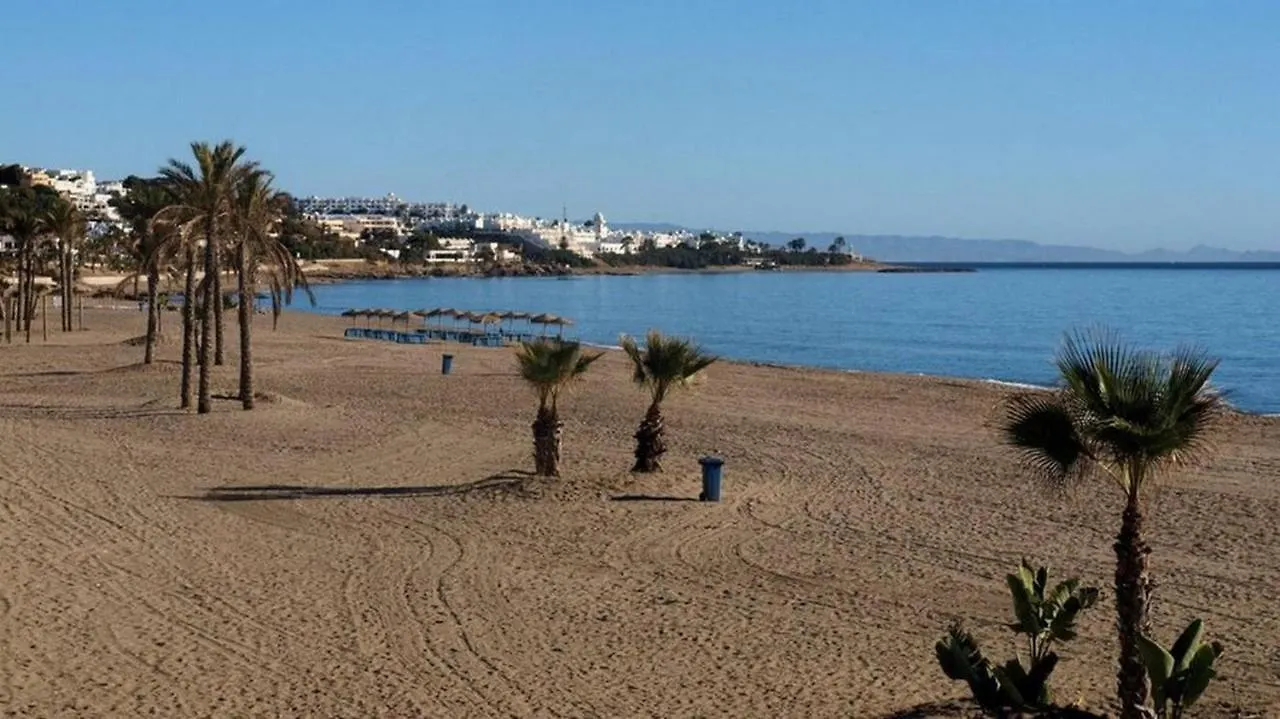 Laguna Beach 2-Bedroom Apartment With Sun Terrace, Sea Views, Wifi Vera